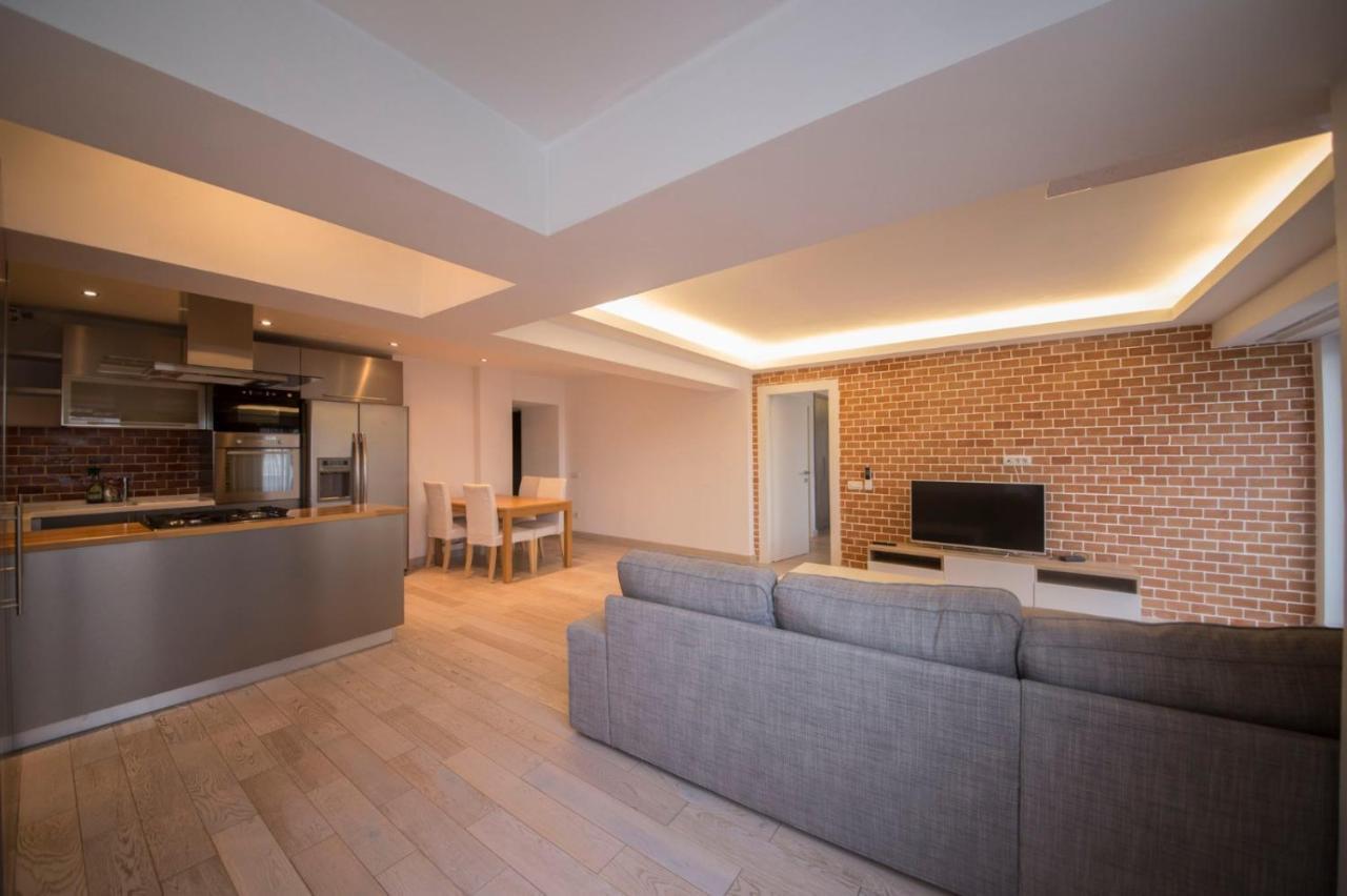 Unirii Center Apartments By Olala Homes Bukarest Exteriör bild